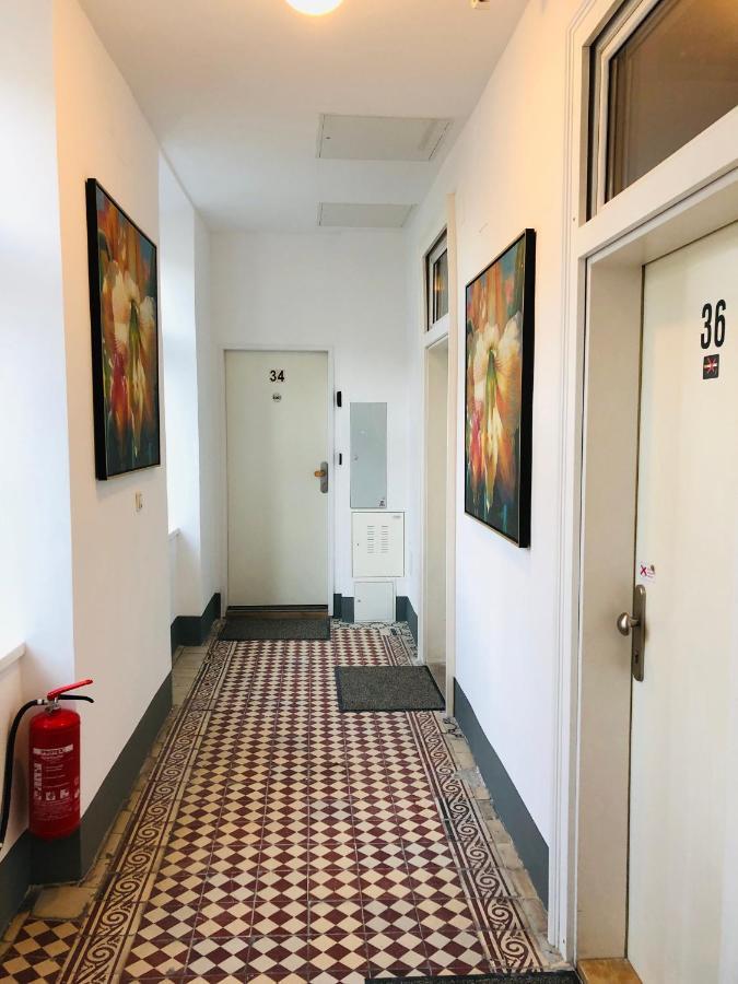 Ajo Central Room - Self-Check-In Vienna Exterior photo