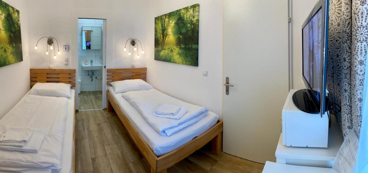 Ajo Central Room - Self-Check-In Vienna Exterior photo