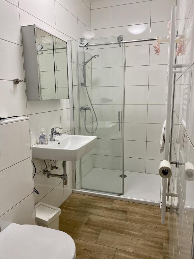Ajo Central Room - Self-Check-In Vienna Exterior photo